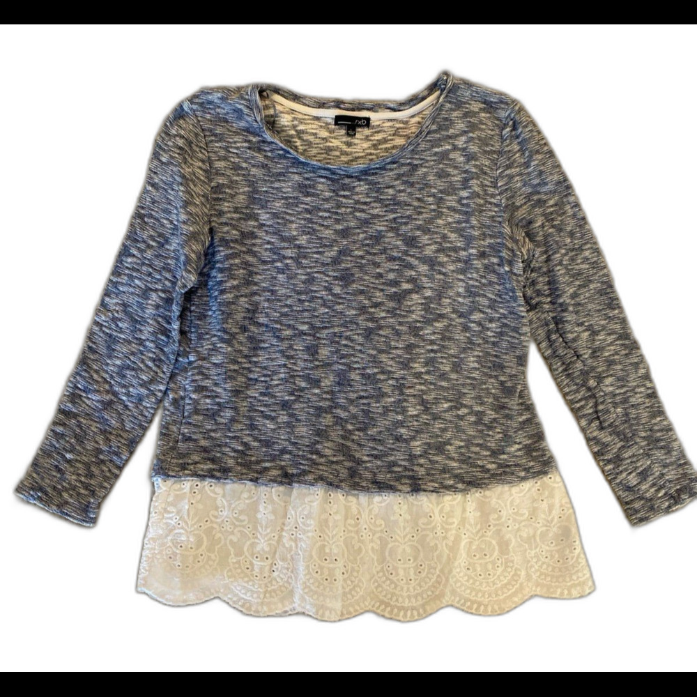 RXB Top Sz Large Blue & White Distressed Wide Eyelet Lace Hem + Stretch Pullover